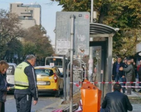 14-годишното момиче, пометено на спирка във Варна, е с опасност за живота