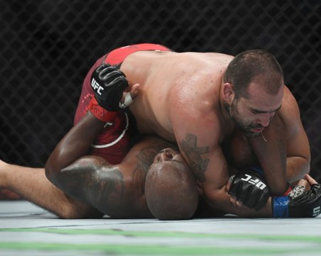 Багата вкарал двойно повече удари на Черния звяр