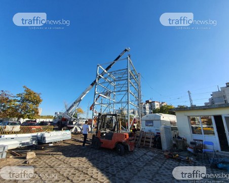 Правят първата по рода си автоматична паркинг кула в Пловдив