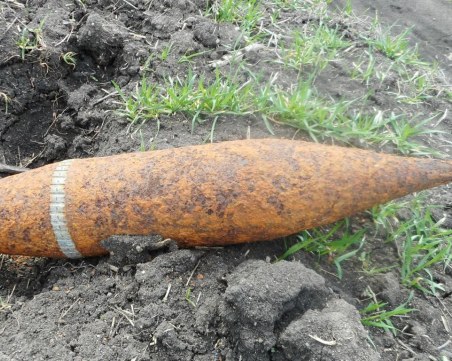 Спецекип на армията обезвреди артилерийски снаряд в село Брестник