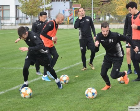 Томашевич се завръща за Локо срещу Славия днес