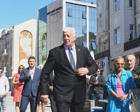 Сделка или не? Кой ще влезе в екипа на Здравко Димитров