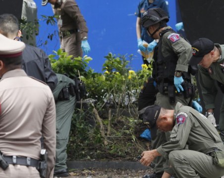 Стрелба в Тайланд, най-малко 15 души са загинали