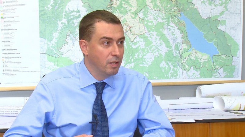 Главният архитект на София прекроява ремонта около храма