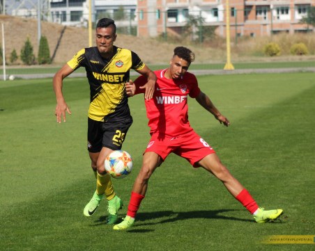 Ботев се раздели с бразилски защитник