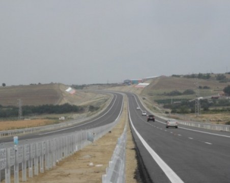 Фирми на Цоло Вутов с най-добра оферта за трасето на АМ 