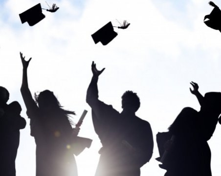 Любен Дилов - син и Карбовски коментират промените в журналистиката на форум в УНСС