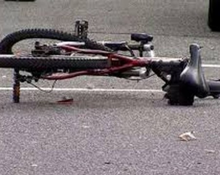 Велосипедист загина, след като бе блъснат от микробус на АМ 