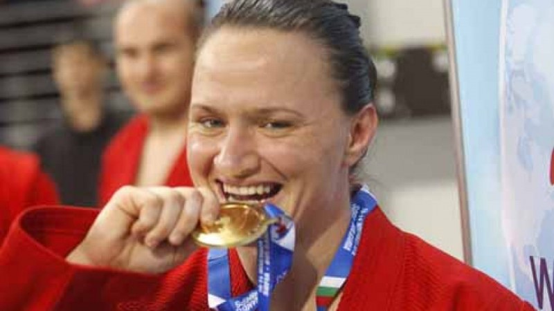 Мария Оряшкова спечели световна тила за България по самбо