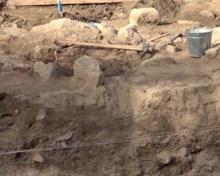 Откриха 6 гроба в  некропол край Созопол