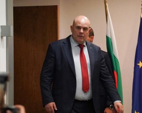 Гешев: Малък кръг хора се притесняват от избора ми, президентът не е сред тях