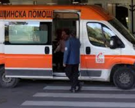 Градски автобус блъсна и уби пешеходец във Варна