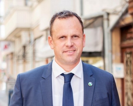 Неуспелият кандидат-кмет адв. Костов с иск към TrafficNews по-дълъг от предизборната му програма