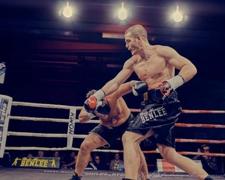 Пловдивски талант с блестящ дебют на профи ринга, гледаме го и в Колодрума