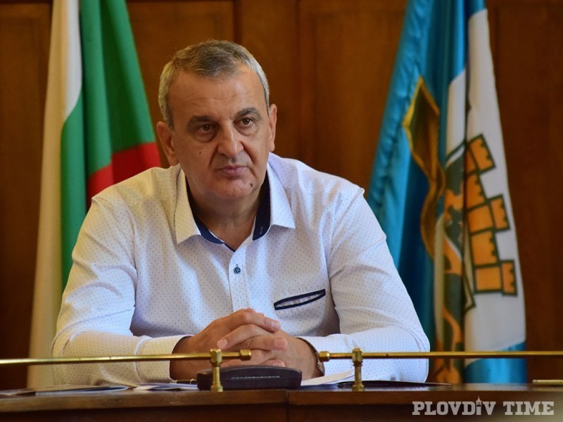 Александър Държиков ще е начело на Общинския съвет следващите 4 години