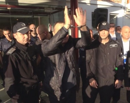 Адвокатът на кмета на Несебър: В ареста е без основание