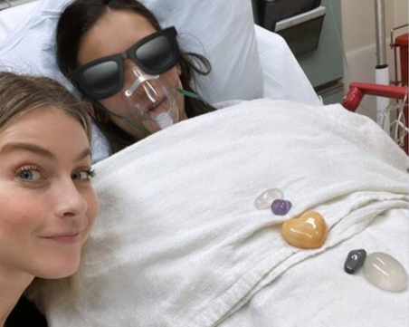 Приеха Нина Добрев в болница с анафилактичен шок