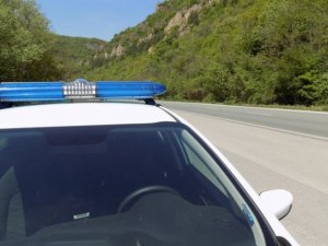 Тир със сода се преобърна на пътя