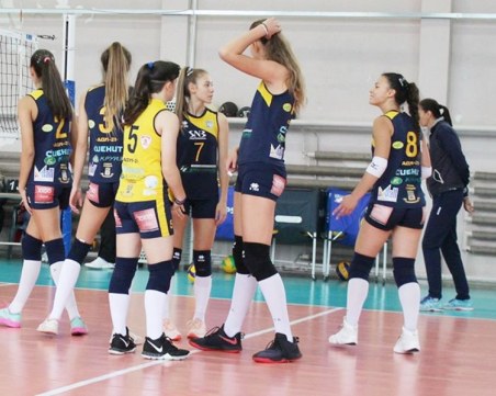 Три млади маричанки в националния отбор