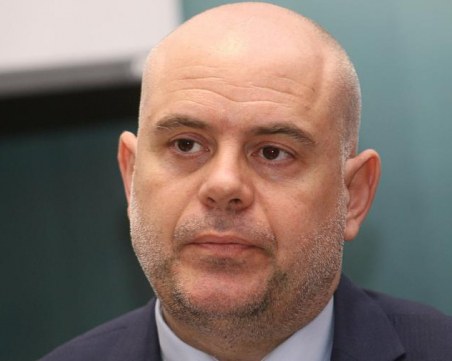 ВСС преизбра Иван Гешев за главен прокурор с 20:4 гласа