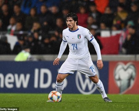 Юнайтед, Сити и ПСЖ дават 300 милиона за италиански вундеркинд