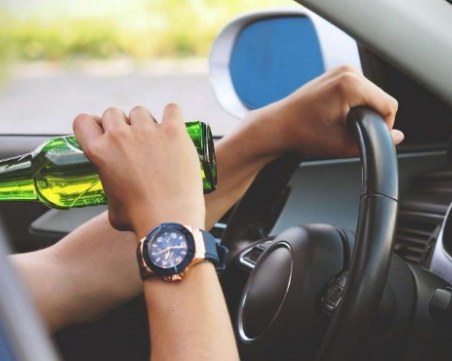 Арестуваха 20-годишен пловдивчанин, качил се зад волана с 3 промила алкохол