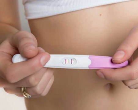 Иновативен тест за бременност показва кой е бащата на бебето