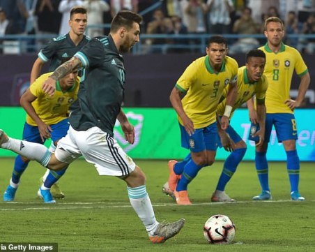 Меси казал на бразилския треньор да си затваря устата