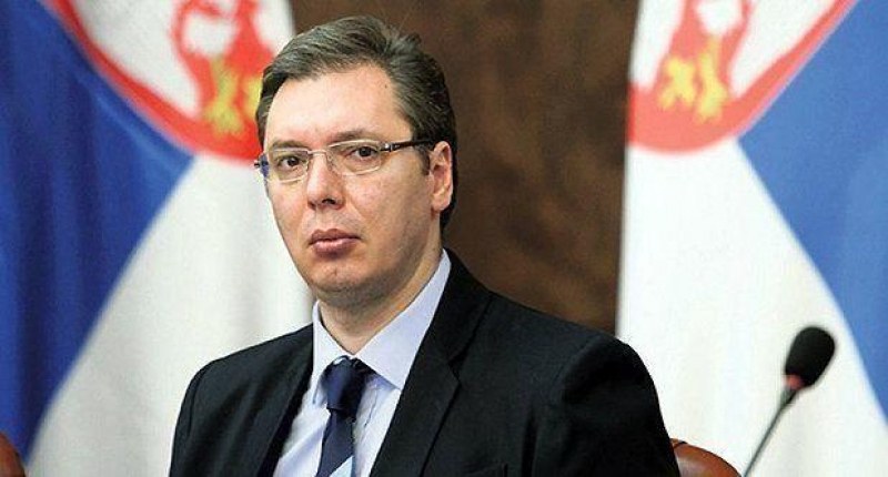 Приеха по спешност сръбския президент в болница