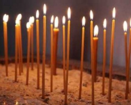 Панихиди във всички храмове за загиналите на пътя
