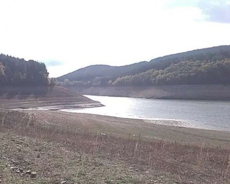 Перник ще се мъчи без вода 5 месеца, общината готви дело срещу ВиК