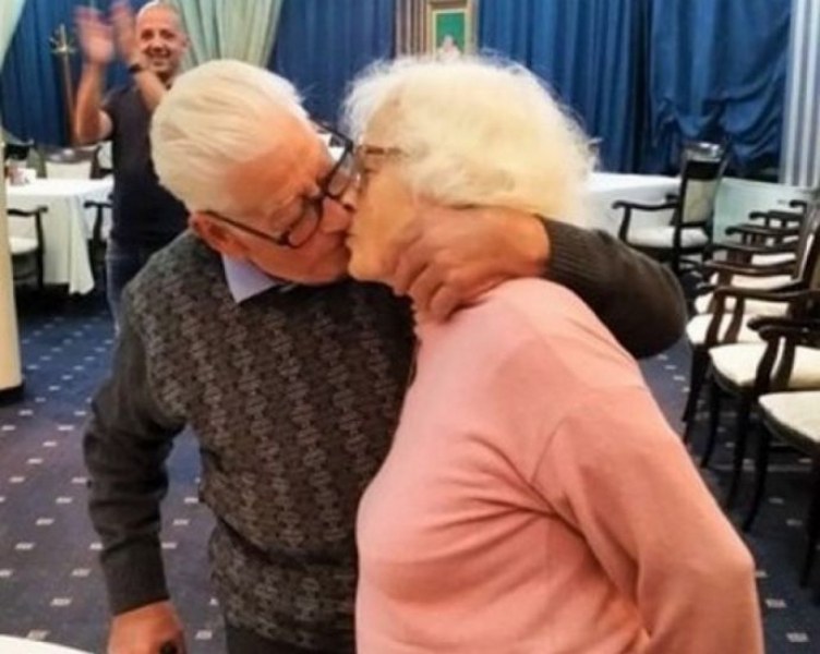 Живко и Иванка от Бургас пак младоженци след 60 години заедно