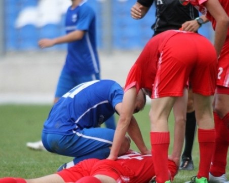 Отново биха рефер на футболен мач у нас