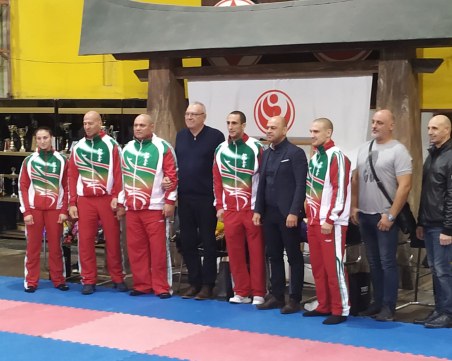 Посрещнаха като герои каратеките и треньорите на Тракия