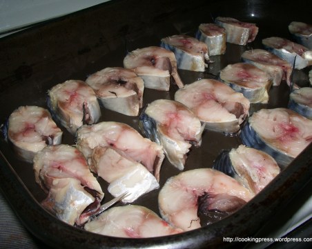 Откриха опасната бактерия листерия в суджук и скумрия на шайби