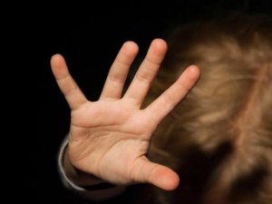 Тийнейджъри пребиха 15-годишна на пъпа на София
