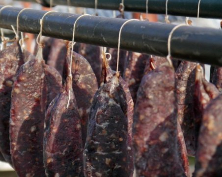 Вижте кои са заразените скумрия и суджук, може да сте купили от тях