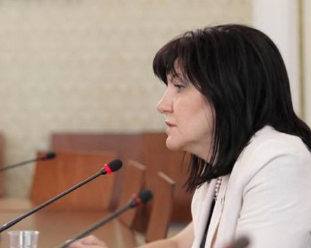 Цвета Караянчева ще присъства в Златоград на панихида в памет на загиналите за славата на Родопите