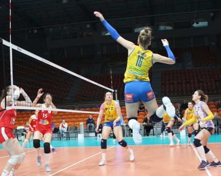 6 от 6 за Марица, Виктория Волей би Локо в драматично дерби