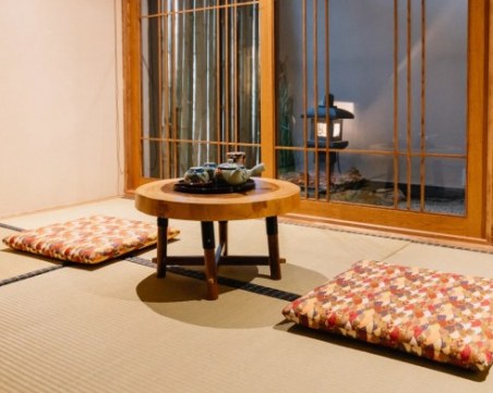 Хотел предлага нощувки срещу 1 долар, но има условие