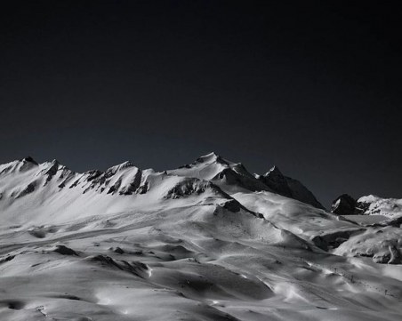 20 см е снежната покривка на Черни връх