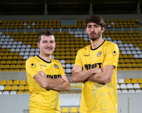 Футболистите на Ботев с фотосесия в Коматево