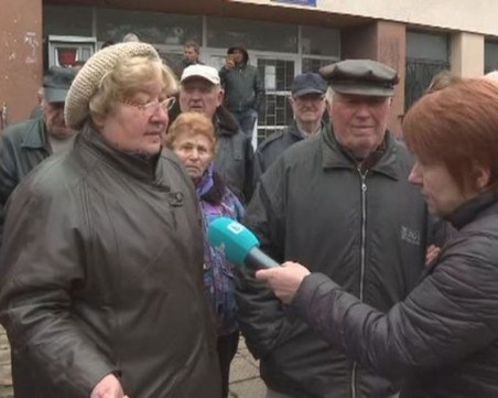 Секретарка стана кметски наместник, защото умеела да пише смъртни актове