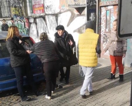 Полицията намери гратисчийката, която ухапа контрольорка в столичен рейс