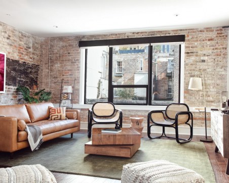 Тихомълком: Властта срещу Airbnb и Booking - иска регистрация на всички наемодатели и имоти