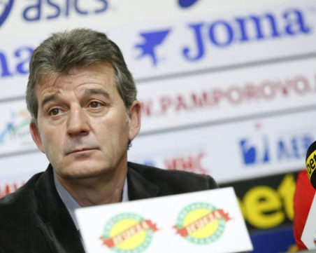 Емо Костадинов: Обиден съм, хвърлят кал срещу БФС