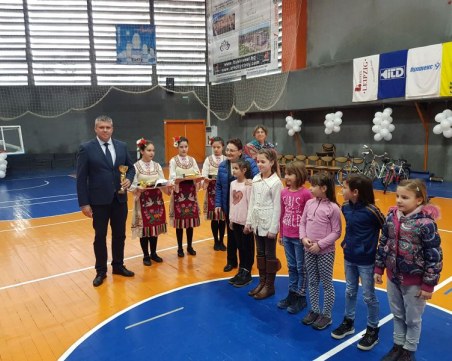 Наградиха участниците от движение 