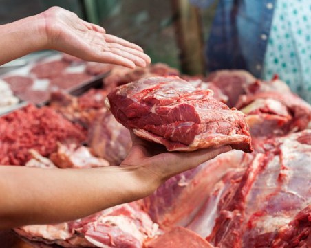 Стига са ни лъгали! Пържола над 9 лева е спекула, твърдят свиневъди