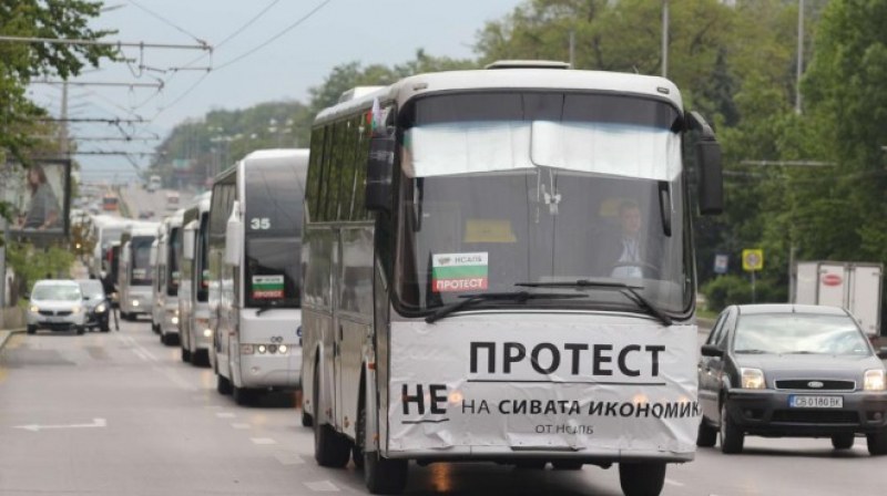 Билетите за автобус поскъпват заради тол таксите, превозвачите започват протести