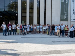 Стотици подписаха писмо за връщането на зала